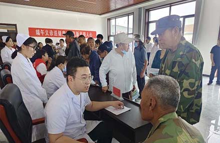 【义诊新闻】党建引领践初心 端午义诊暖民心